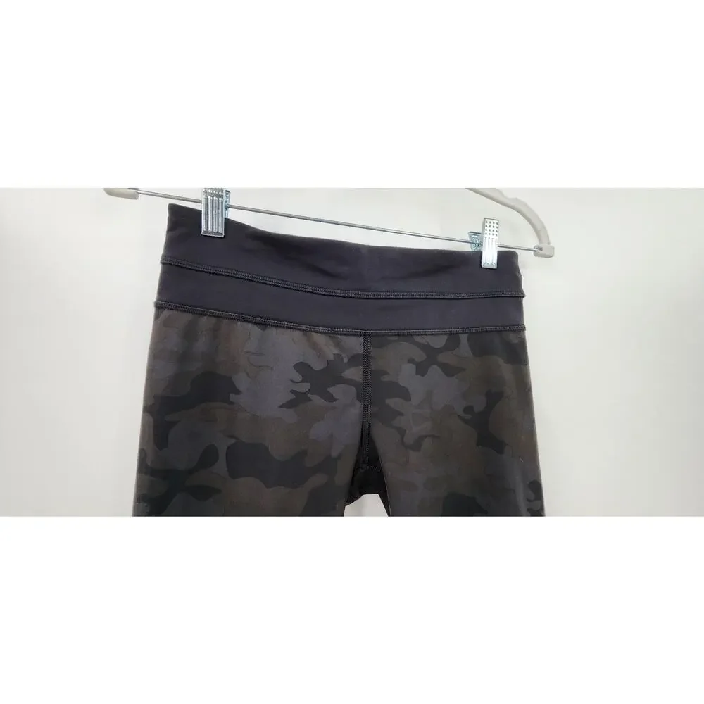 Lululemon Run Inspire Crop II Size 4 All Luxtreme Savasana Camo Black‎ Mesh